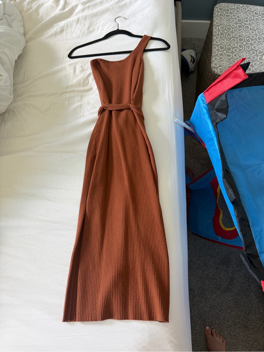 JustFab Rust Ribbed Knit Top with Crew Neck - Picture 4 of 4